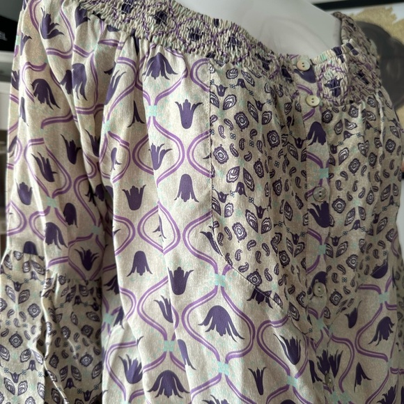 Guess by Marciano Lavender and Cream Blouse - Picture 4 of 5